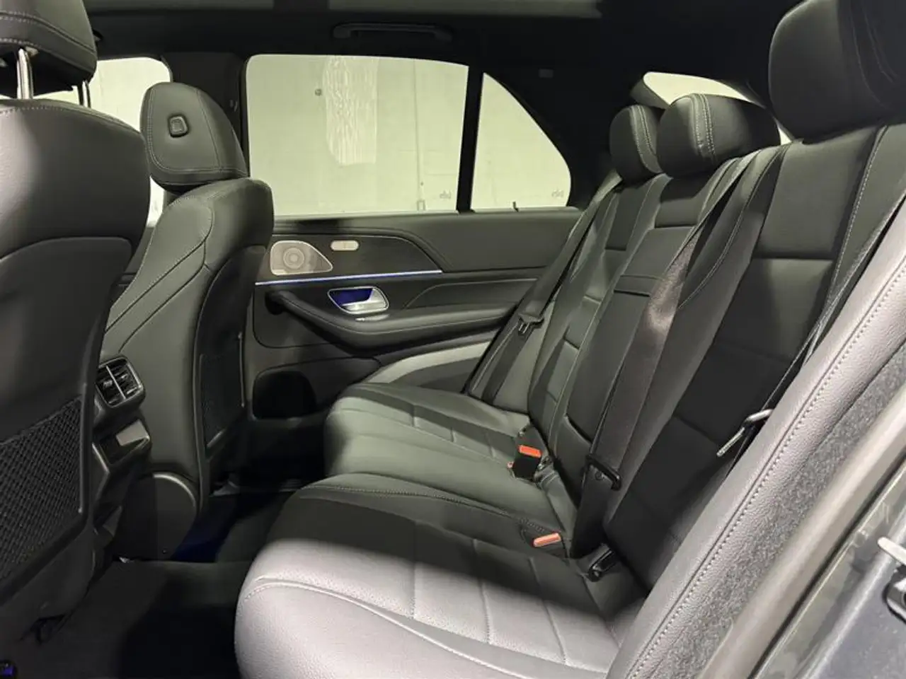 Mercedes-Benz GLE снимка Mercedes-Benz GLE