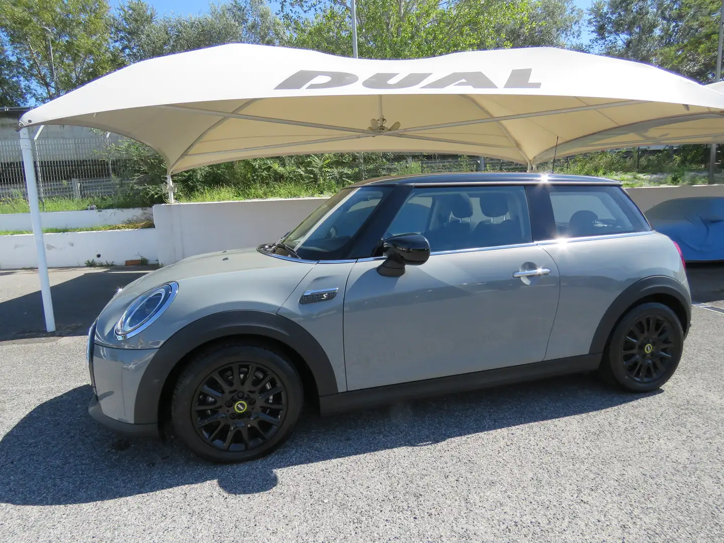MINI Cooper SE Mini F56 2021 Full Electric 3p S aut. Grigio - 1