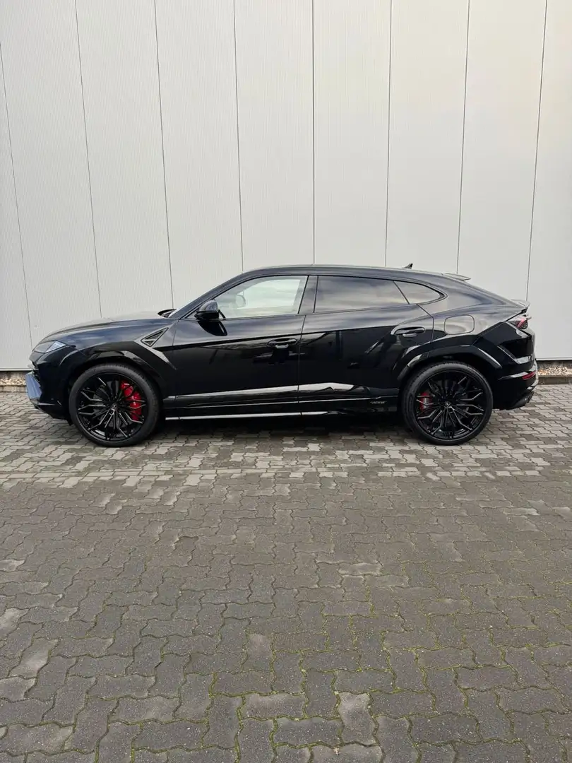 Lamborghini Urus SE 4.0 Hybrid Style/Carbon/B&O/ 23"/Nov.25 Zwart - 2