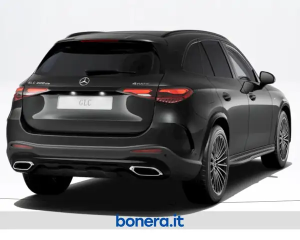 Mercedes-Benz GLC view 3