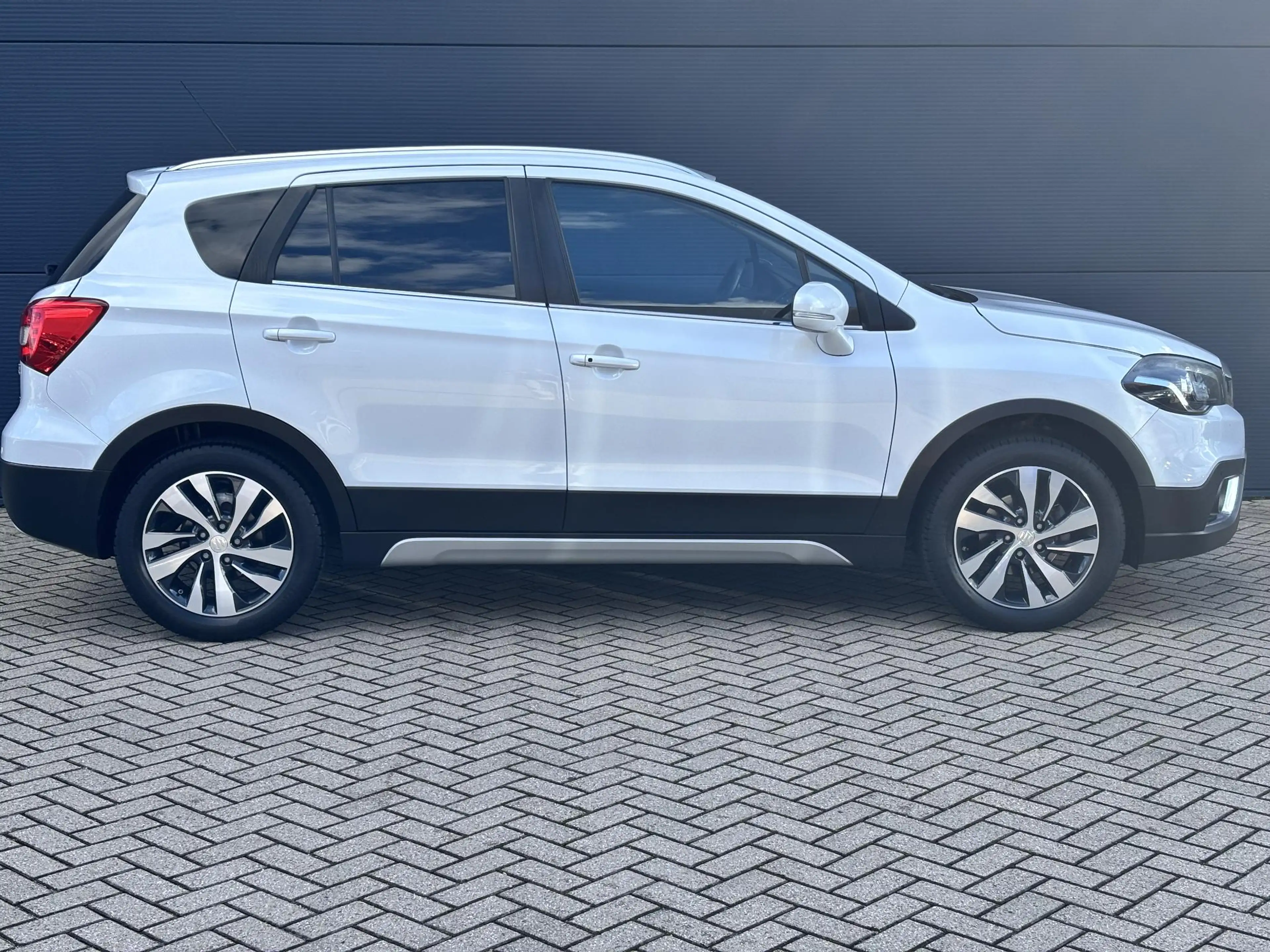 Suzuki S-Cross 1.4 Boosterjet Style Smart Hybrid | Camera | stoel — photo 4