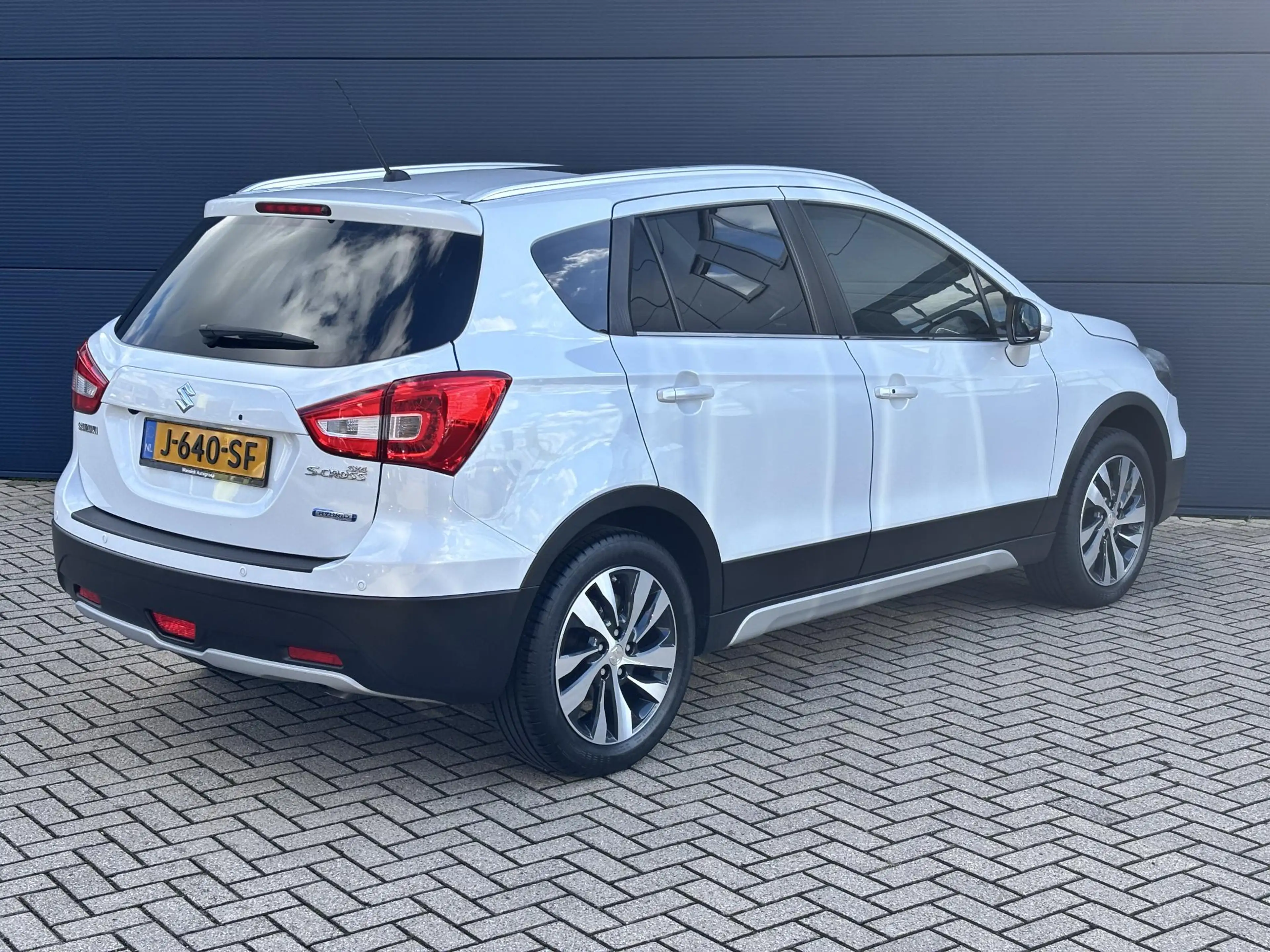 Suzuki S-Cross 1.4 Boosterjet Style Smart Hybrid | Camera | stoel — photo 5