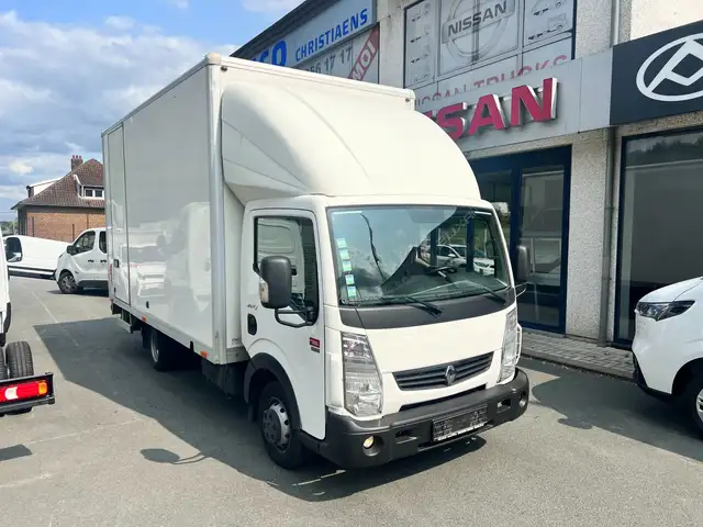 Nissan Cabstar RENAULT  MAXITY  150 PS  3000 CC