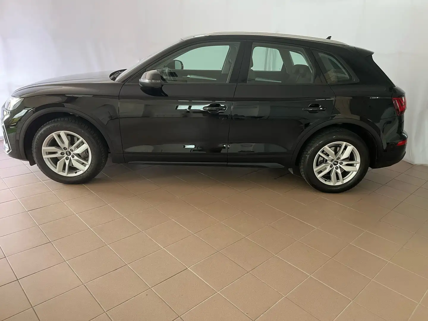 Audi Q5 Q5 35 2.0 tdi mhev 12V Business s-tronic Nero - 2
