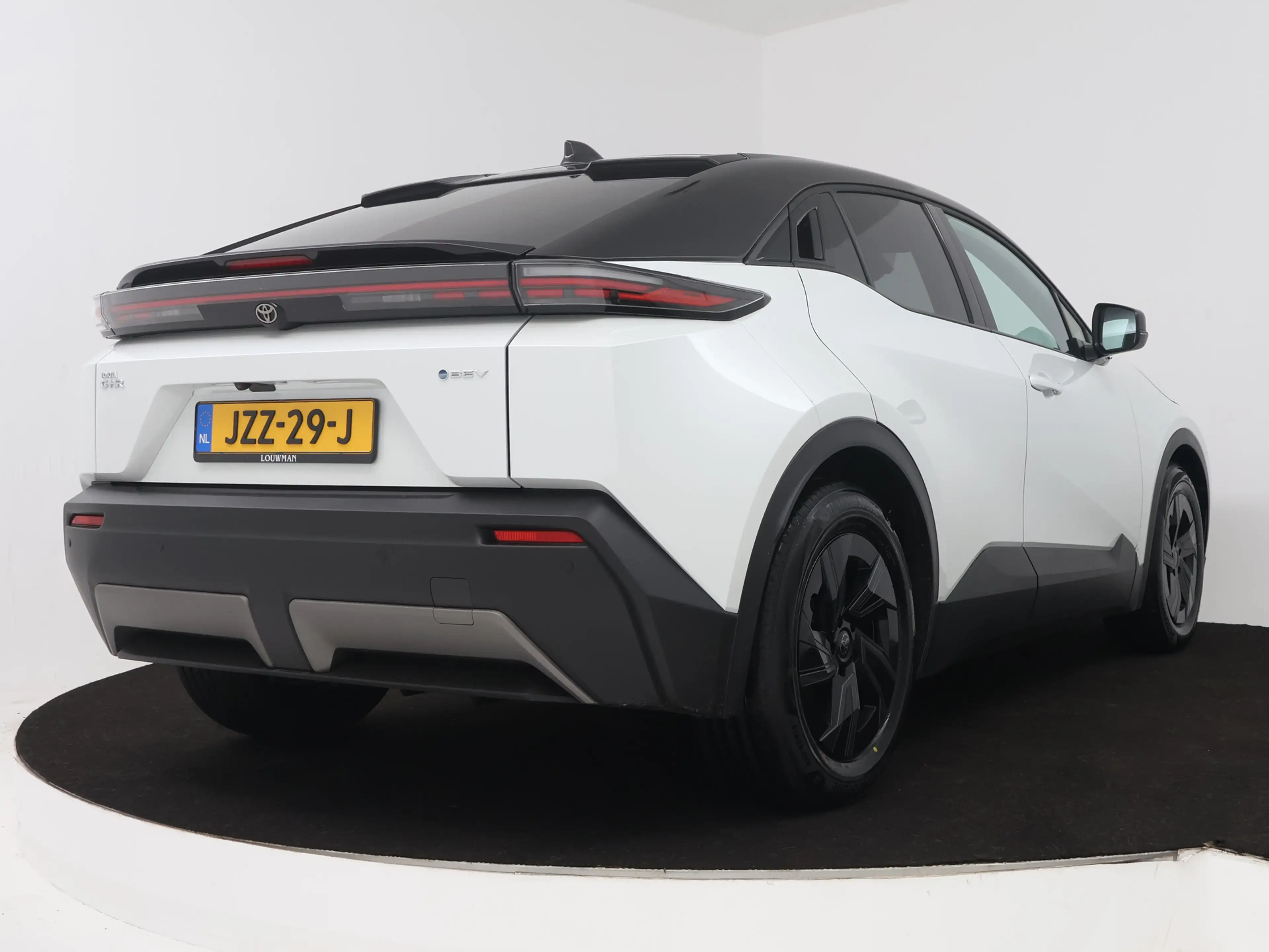 Toyota C-HR+ First Edition 77 kWh — photo 2
