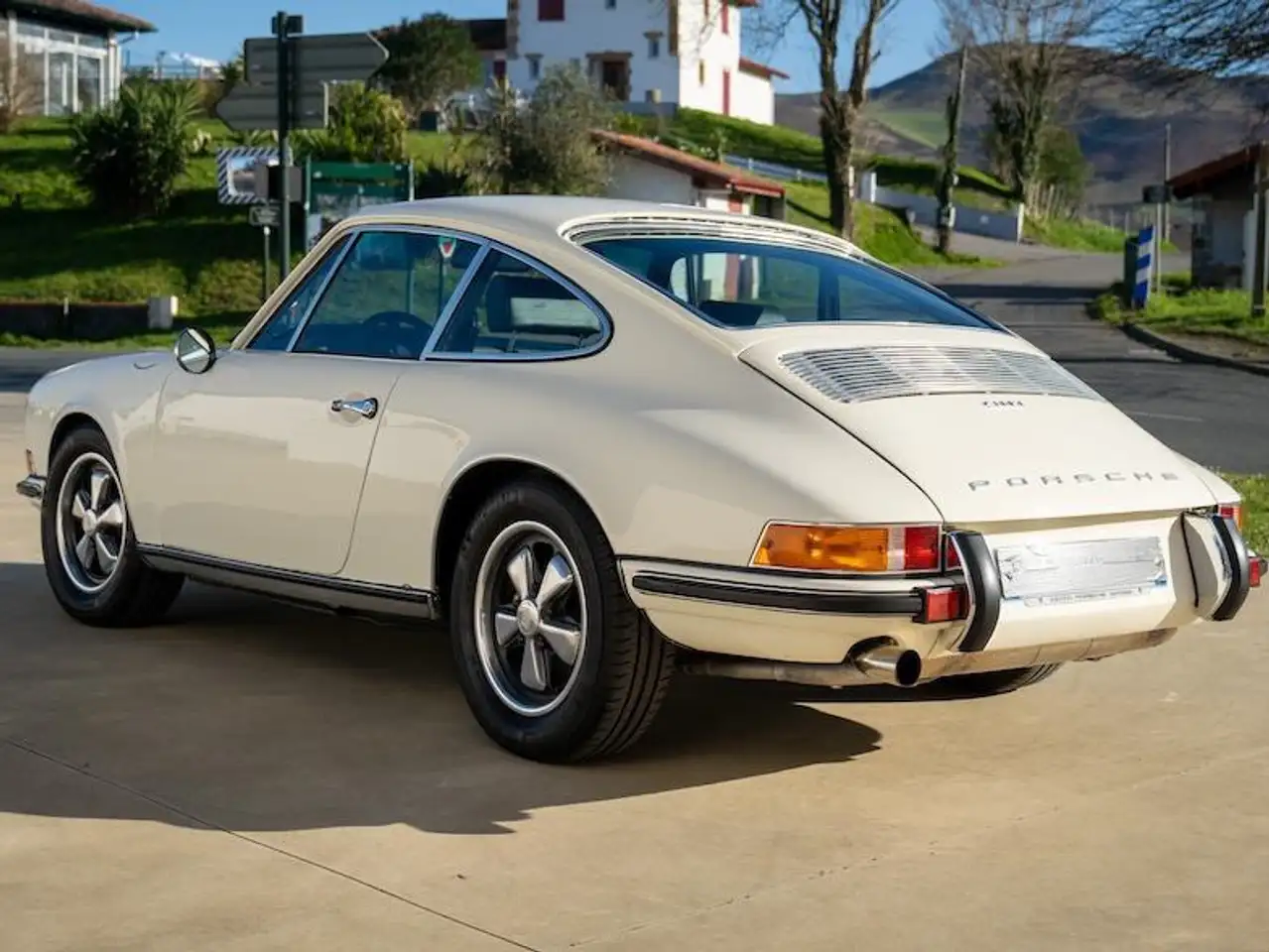 Porsche 911 2.2 T, foto 2