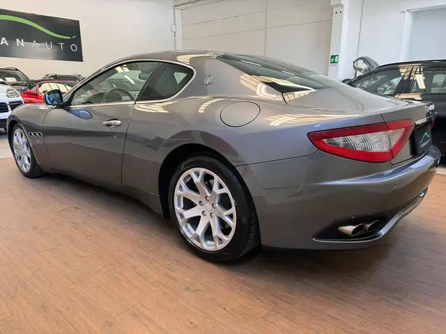 Maserati Granturismo view 3