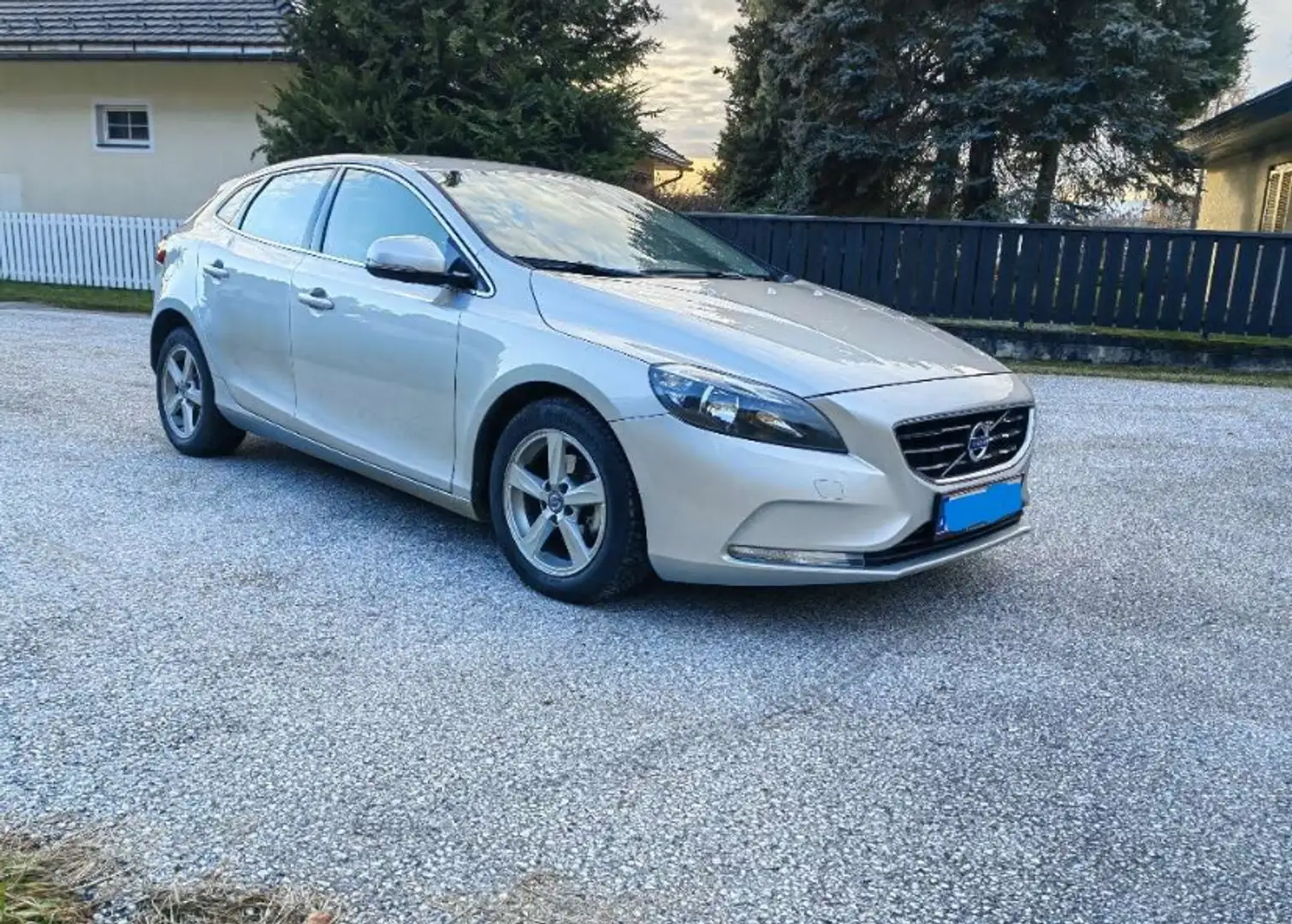Volvo V40 D2 Momentum - 2
