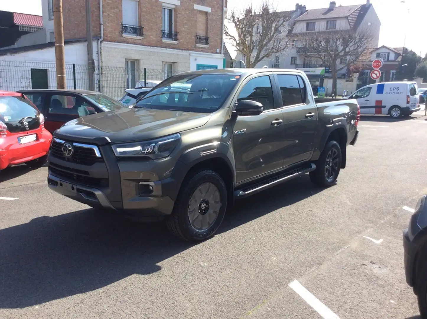 Toyota Hilux IV 4WD 2.8 D-4D 204 DOUBLE CABINE INVINCIBLE Brons - 2