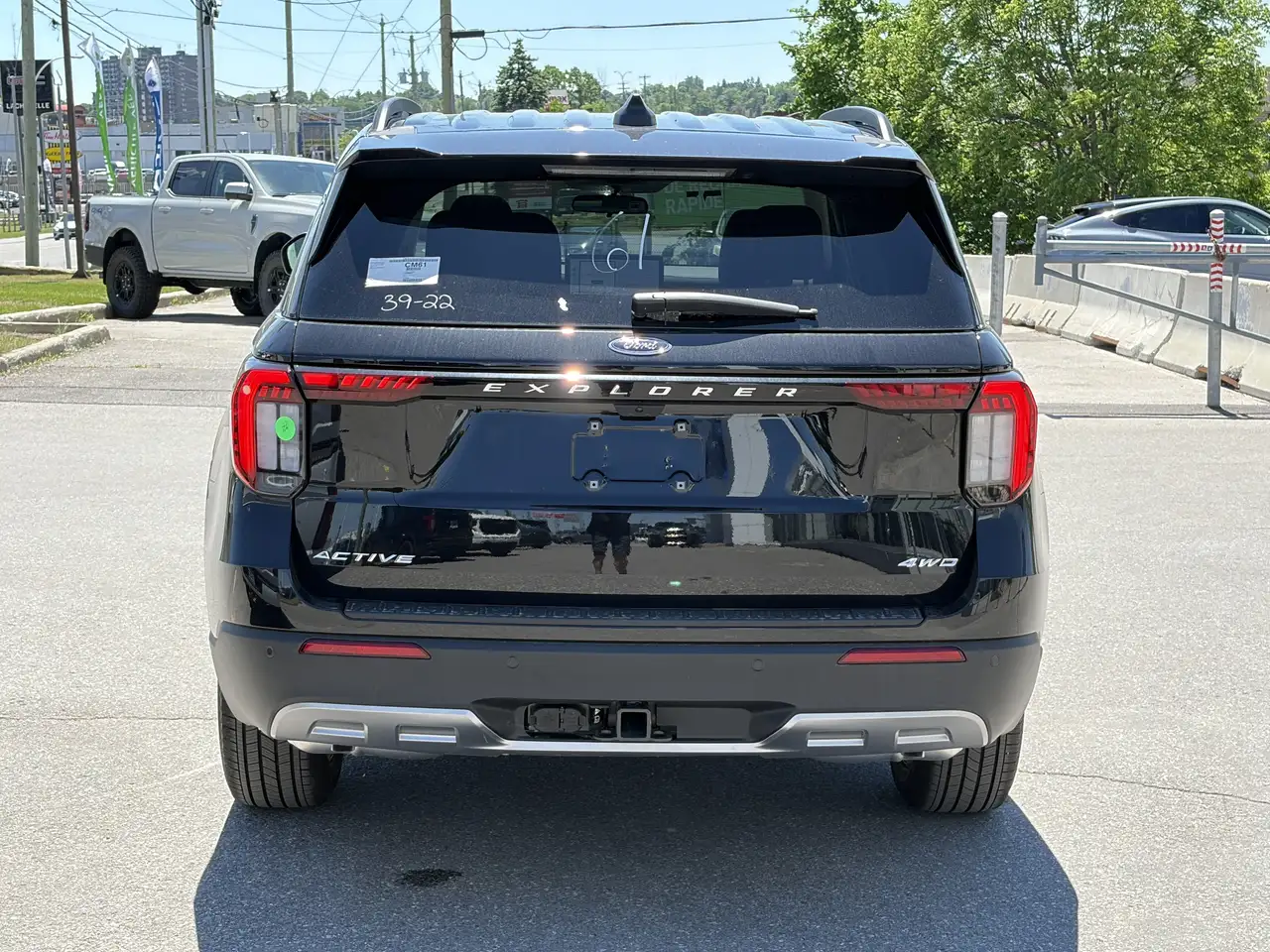 Ford Explorer снимка Ford Explorer