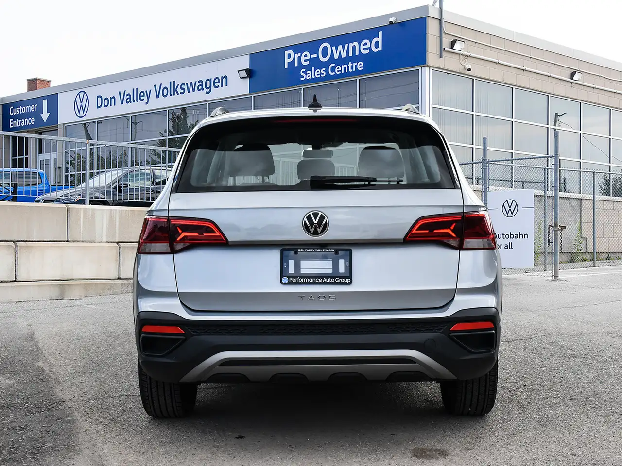 Volkswagen Taos снимка Volkswagen Taos