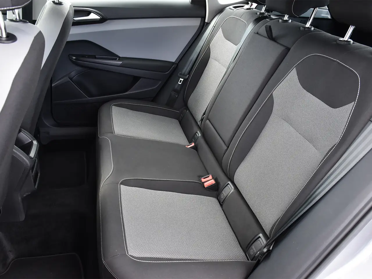 Volkswagen Taos снимка Volkswagen Taos