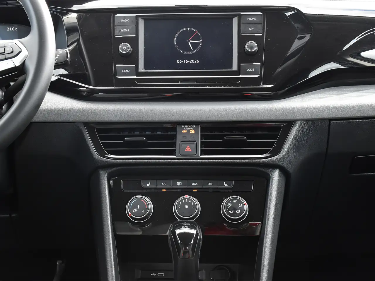 Volkswagen Taos снимка Volkswagen Taos