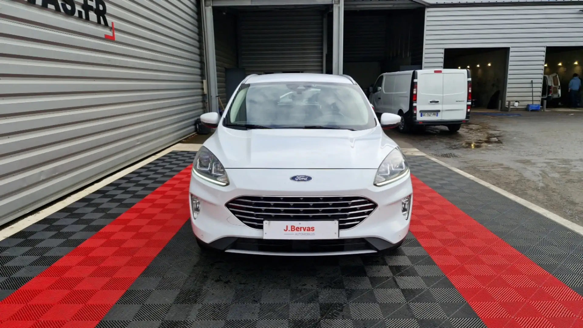 Ford Kuga 1.5 EcoBlue 120 ch auto Titanium Blanc - 2