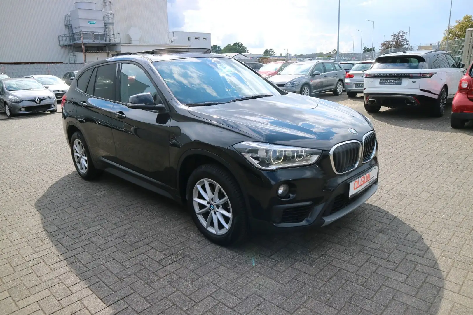 BMW X1 xDrive 25 d Advantage *SPORT*PANO*LED*NAVI* Schwarz - 2