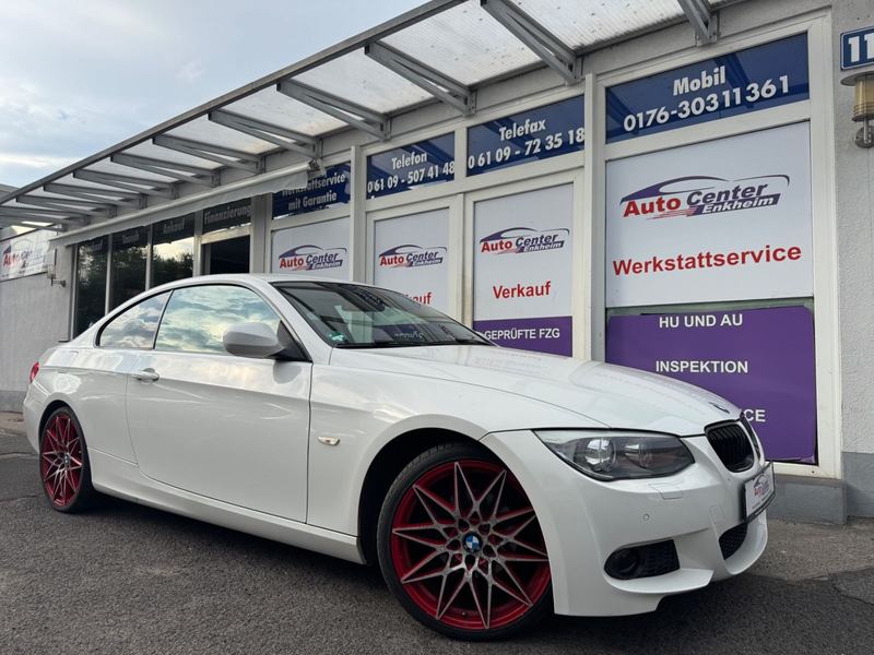 BMW 318 i Coupe *M-Optik*Navi*Leder*PDC*