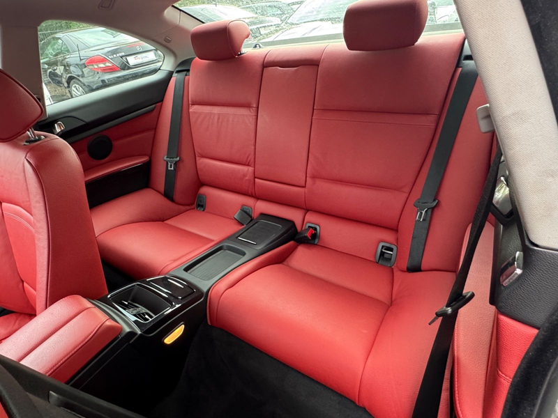 BMW 318 i Coupe *M-Optik*Navi*Leder*PDC* — photo 13