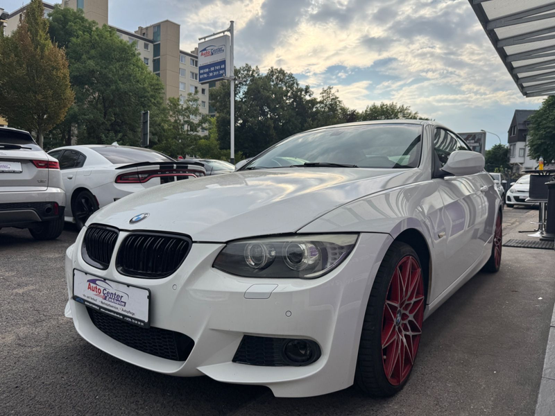 BMW 318 i Coupe *M-Optik*Navi*Leder*PDC* — photo 3