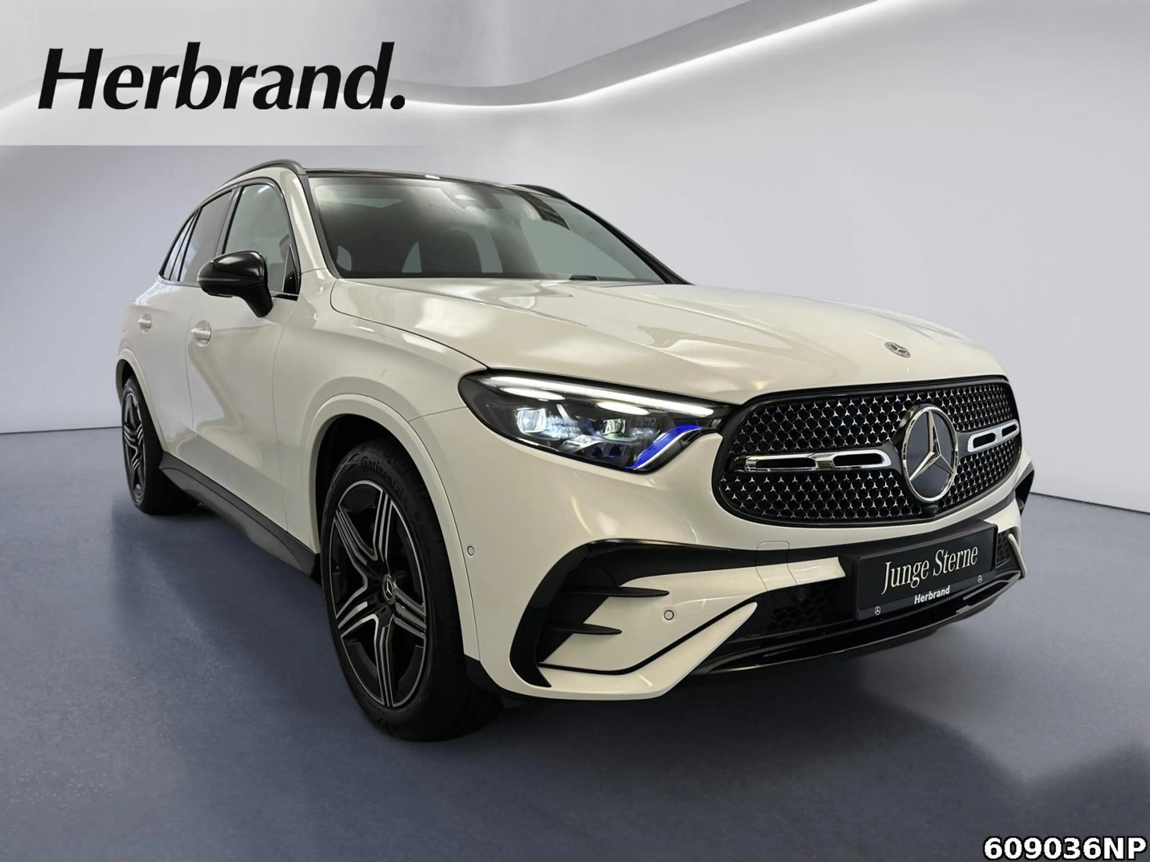 Mercedes-Benz GLC 300 d AMG Night Pano Digital-Light Distronic — photo 2
