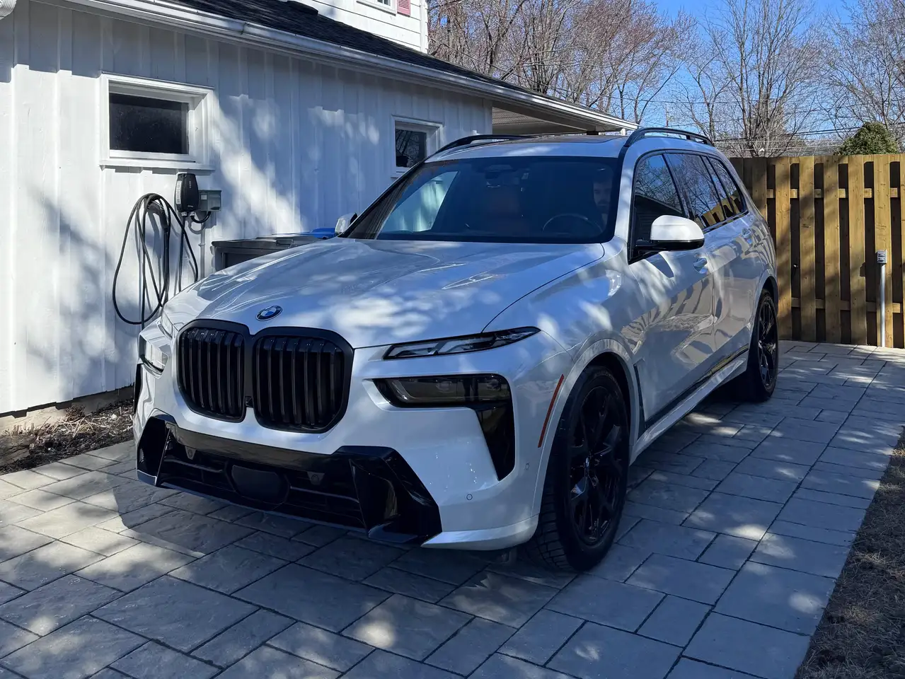 2023 BMW X7