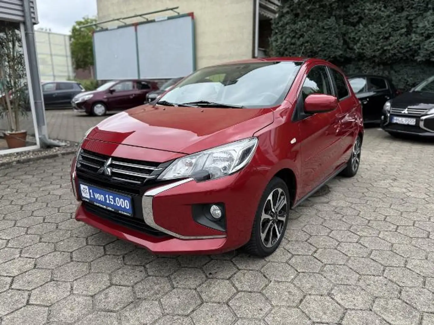 Mitsubishi Space Star 1.2 Select Plus MT. GJR. Seitenschutzleisten Červená - 1