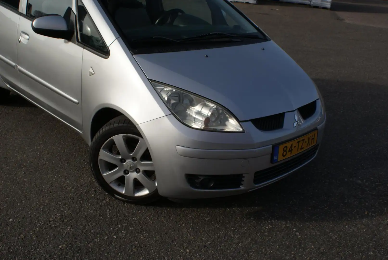 Mitsubishi Colt 1.3 Inform | Airco | Org NL| PDC | Gris - 2