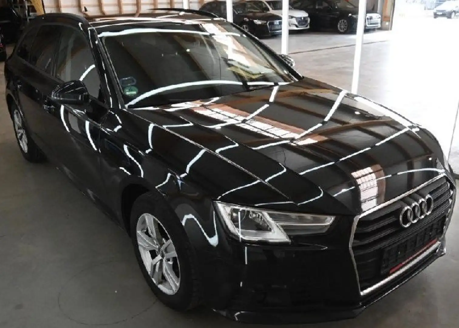 Audi A4 2.0 16V TDI Avant S tronic+NAVI+XENON+PDC+SHZ+TEMP Schwarz - 2