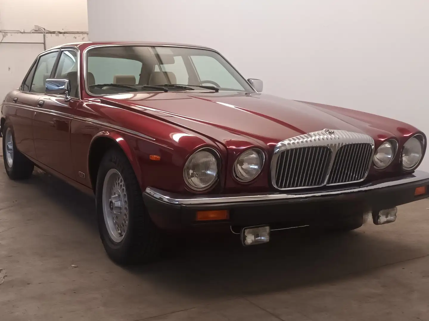 Daimler Double Six Berlina Rosso - 2