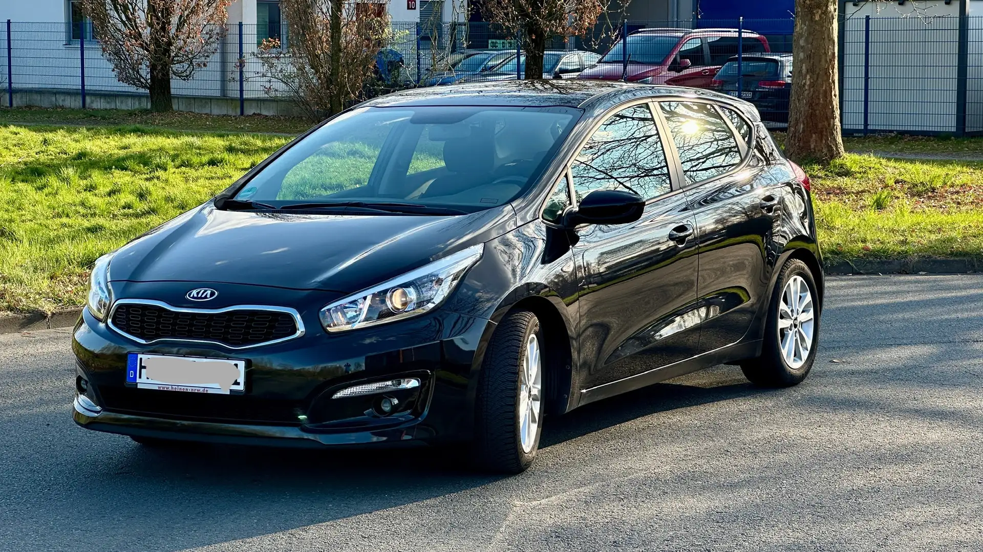 Kia Ceed / cee'd Ceed 1.4 Edition 7 EMOTION Noir - 1