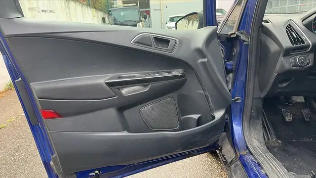 Ford B-Max view 7