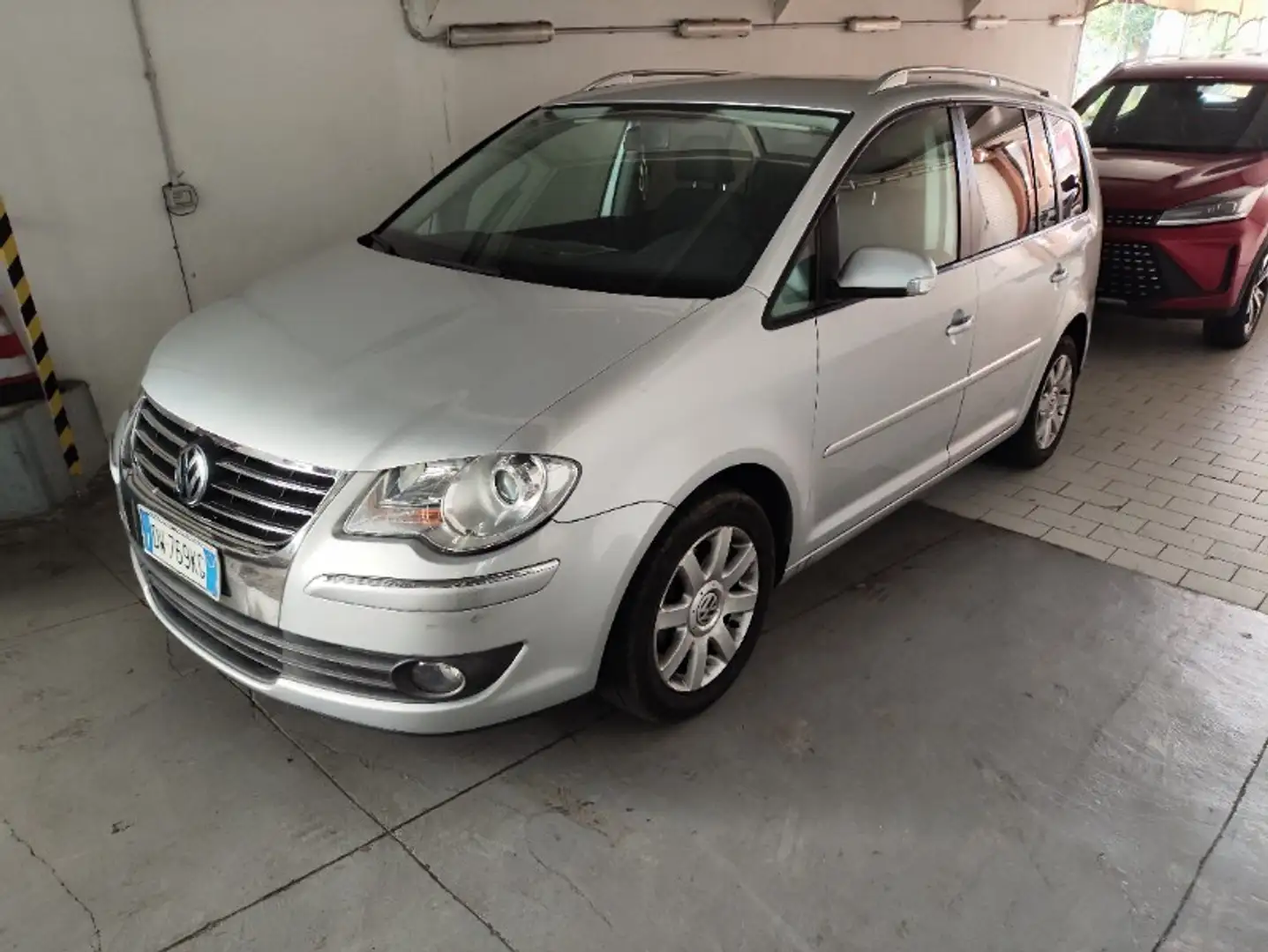 Volkswagen Touran 1.9 TDI 105CV DPF Highline Grijs - 1