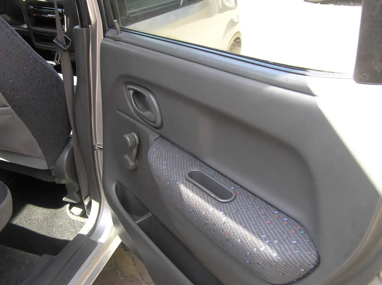 Suzuki Ignis 1.3-16V GL178 d km nap stuurbekr APK, foto 9