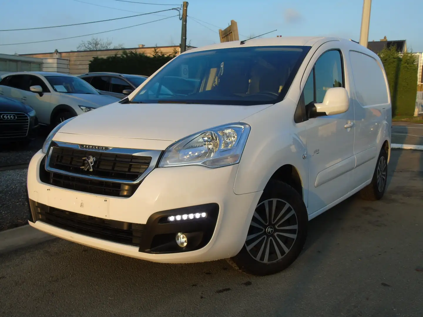 Peugeot Partner 1.6 BlueHDi 75 L1*REEDS GEKEURD*Airco*EURO 6b Weiß - 1