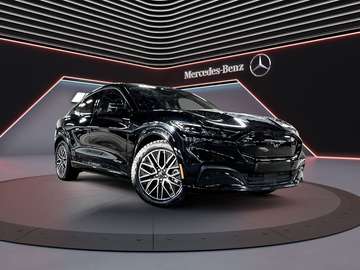 Premium All Wheel Drive, Panoramic Fixed Glass Roo