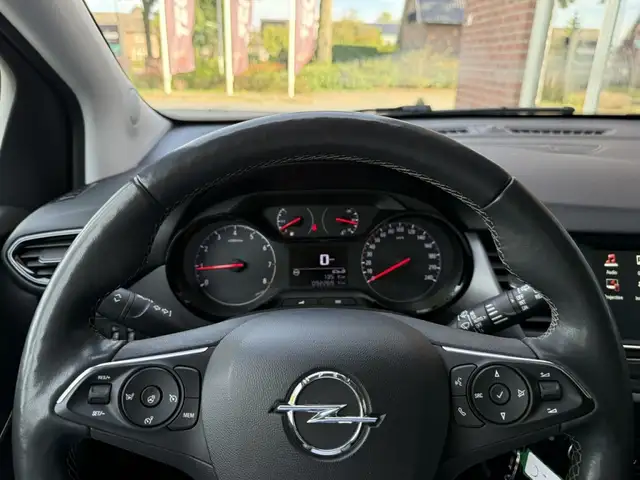 Opel Crossland view 8