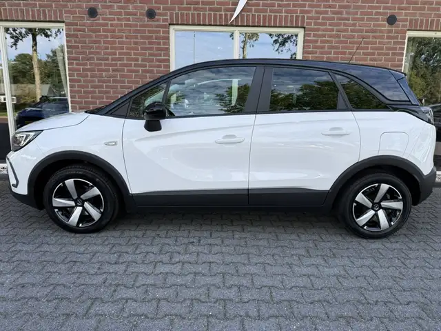Opel Crossland view 2