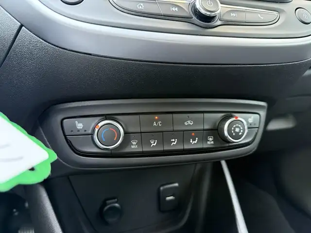 Opel Crossland view 23