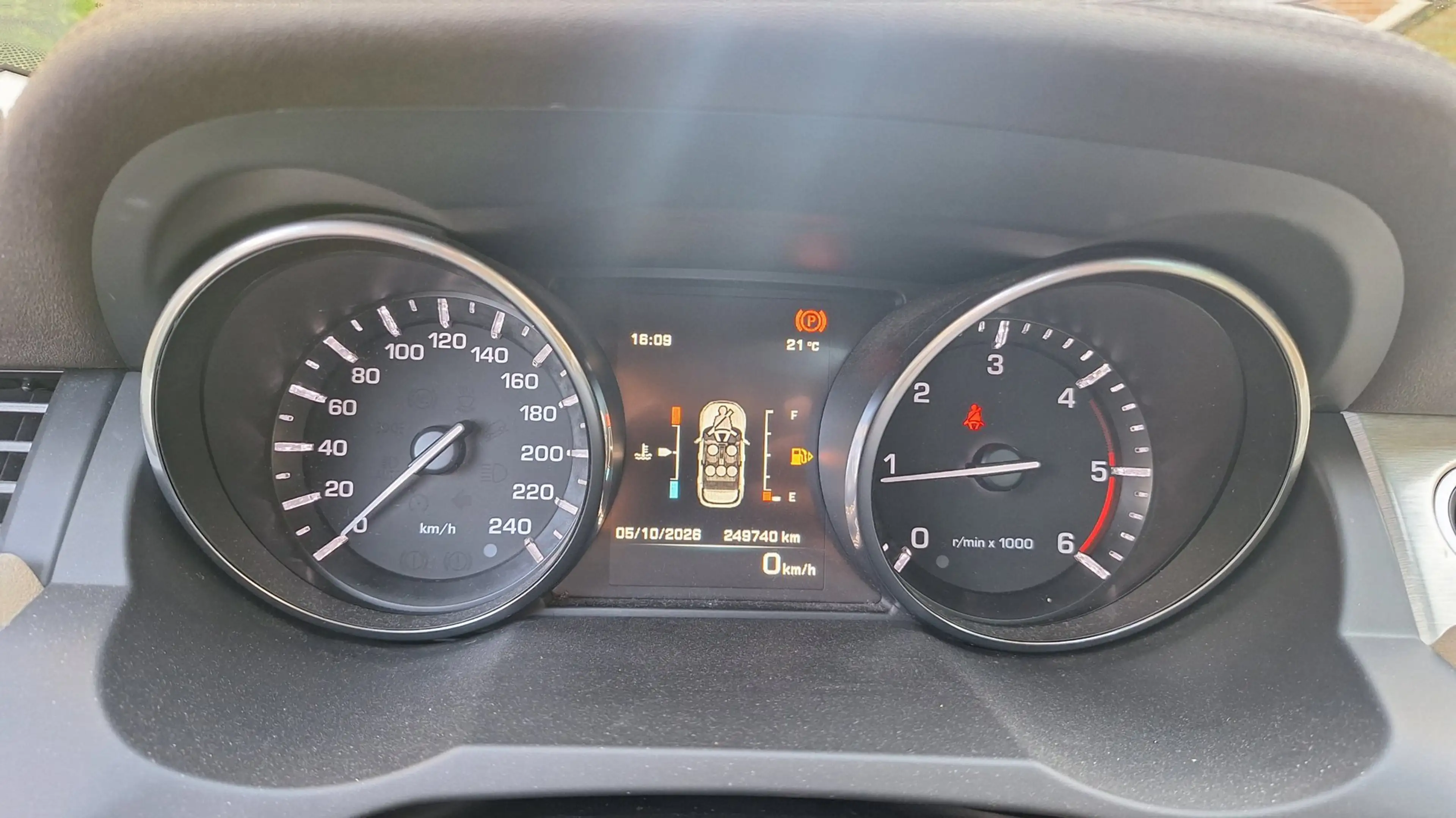 Land Rover Range Rover Evoque 2.2 eD4 2WD Pure — photo 7