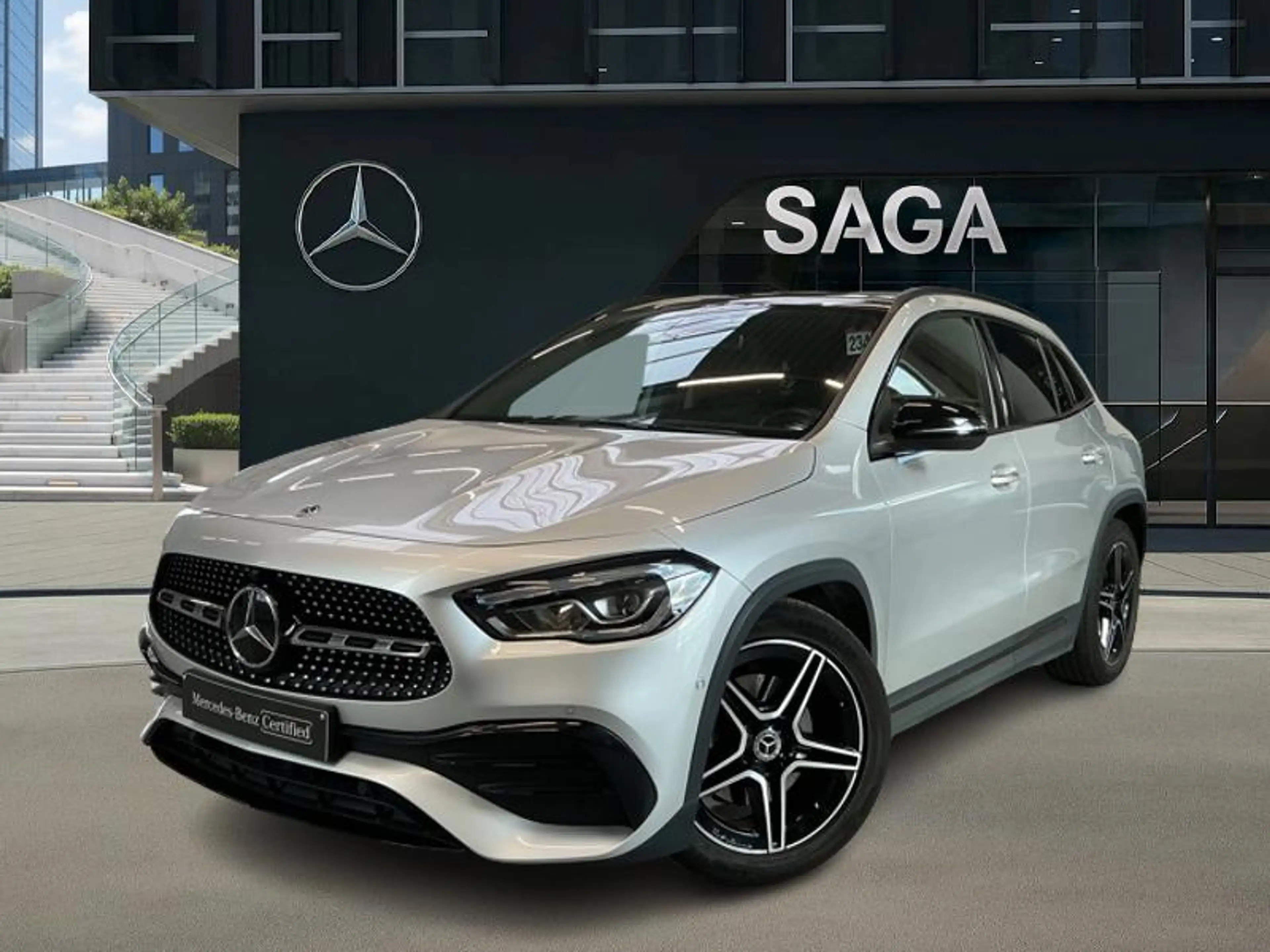 Mercedes-Benz GLA 200 d AMG Pack Night Pano