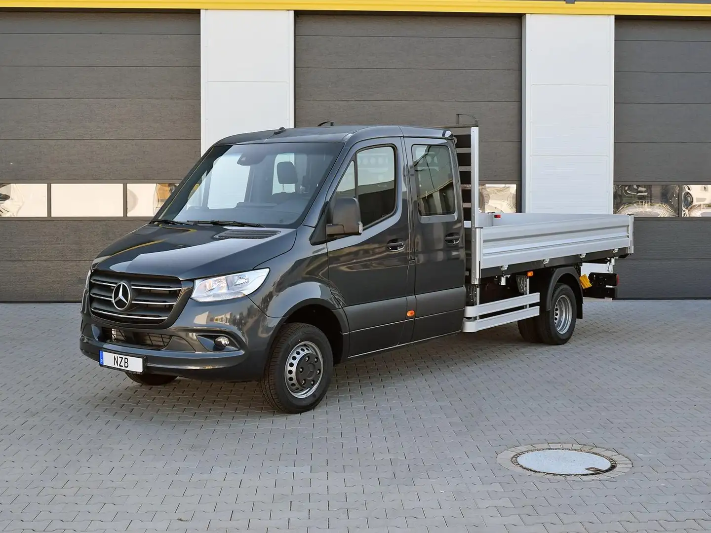 Mercedes-Benz Sprinter 519 CDI 5T SOFORT * AHK/MBUX/Klima Grau - 1