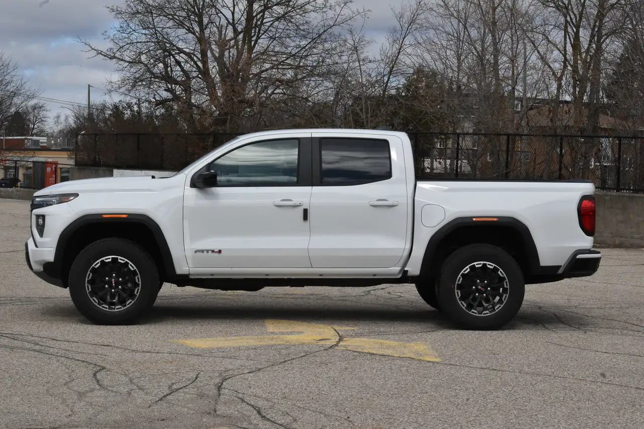 GMC Canyon снимка GMC Canyon