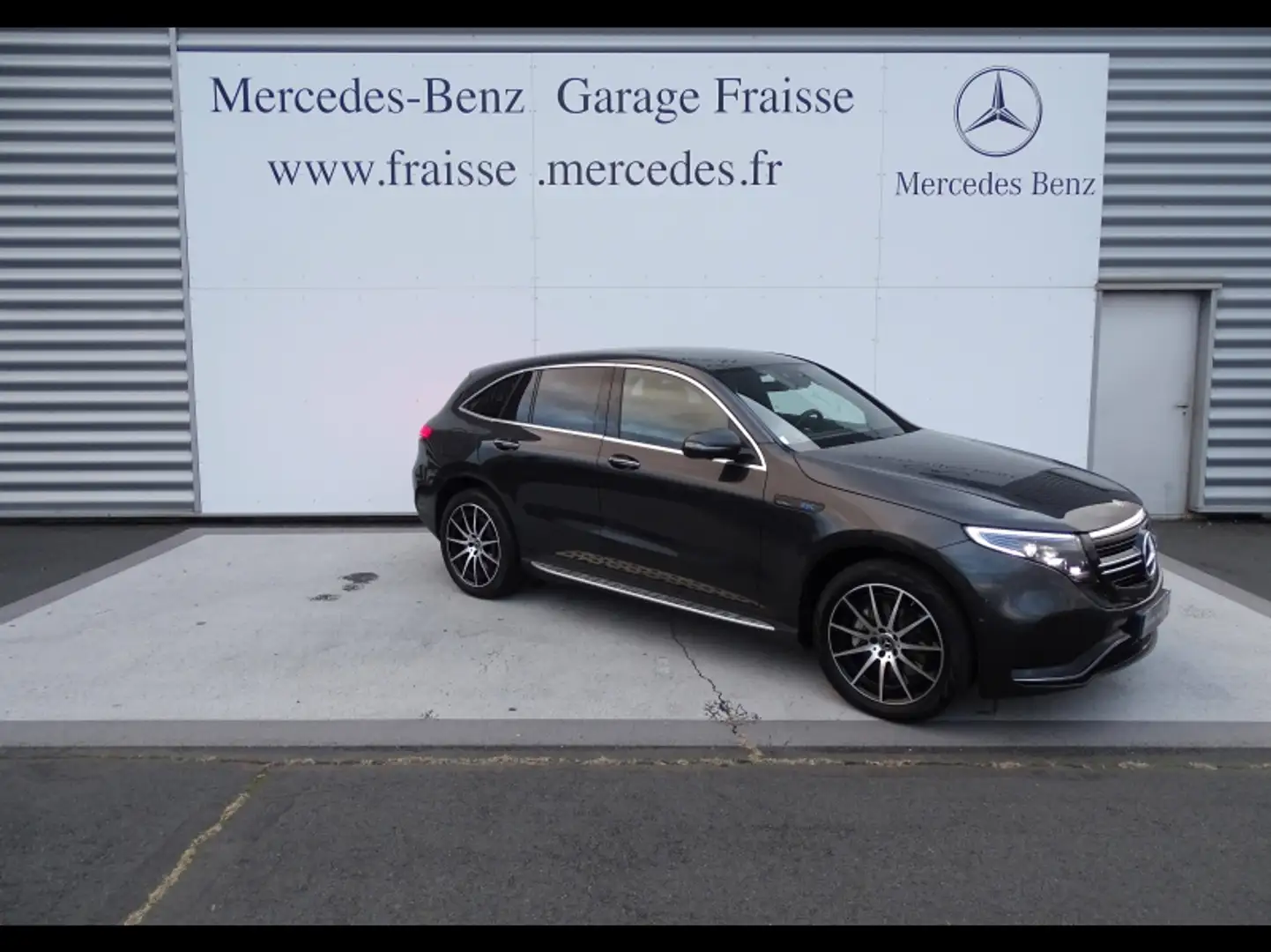 Mercedes-Benz EQC 400 400 408ch AMG Line 4Matic 11cv Gris - 2