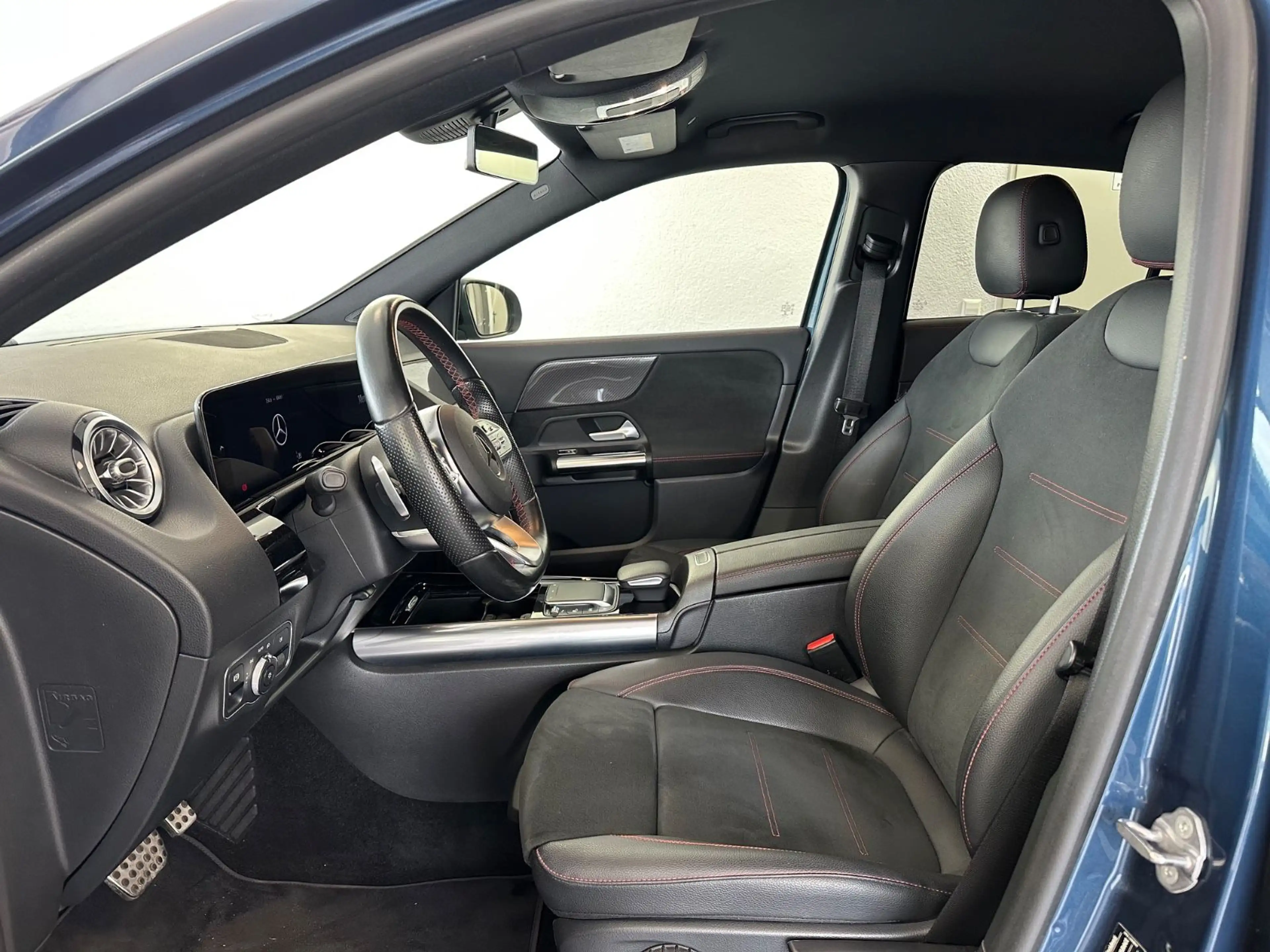 Mercedes-Benz GLA 200 d AMG *Kamera*PDC*LED*HU* — photo 7