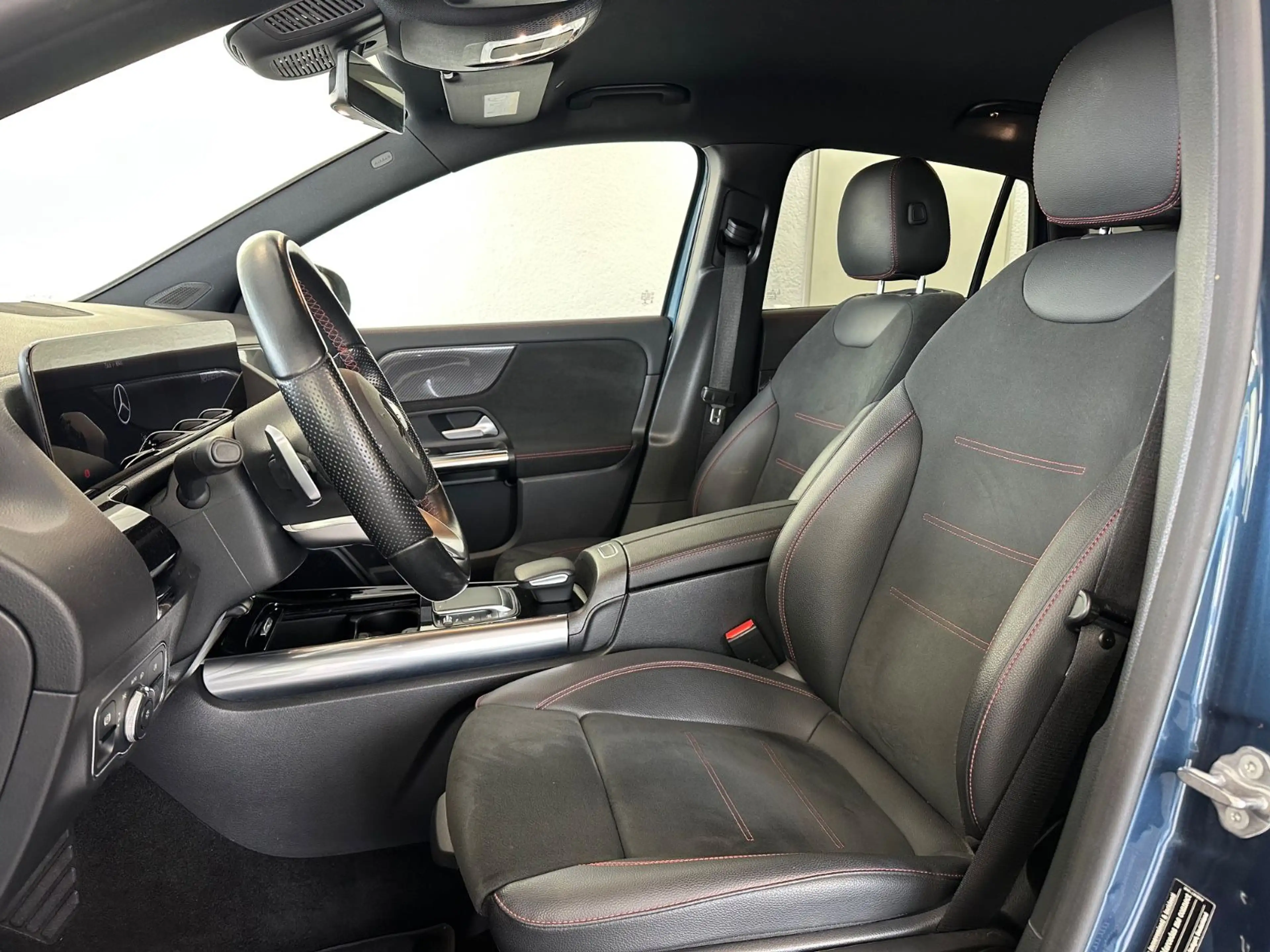 Mercedes-Benz GLA 200 d AMG *Kamera*PDC*LED*HU* — photo 12