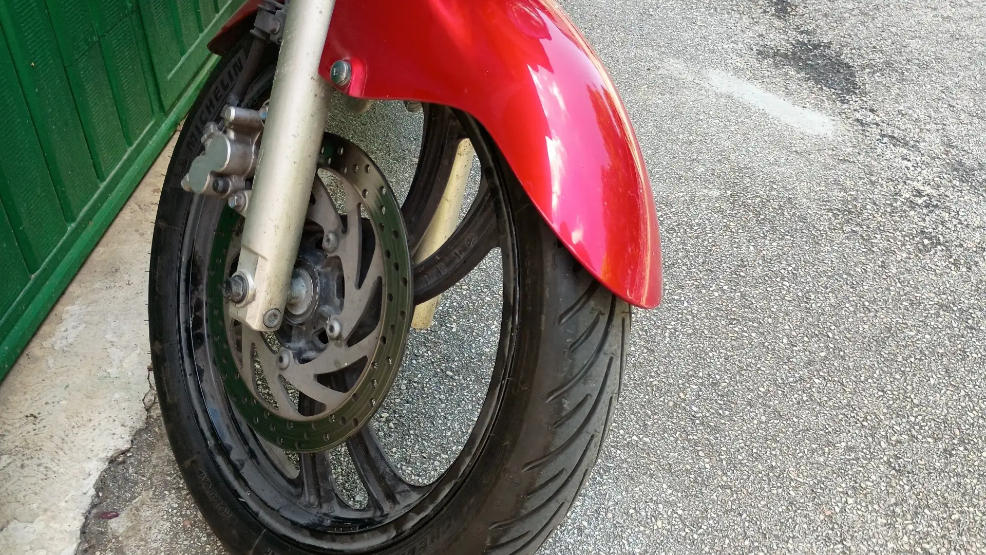 Yamaha YBR 250 Rouge - 2
