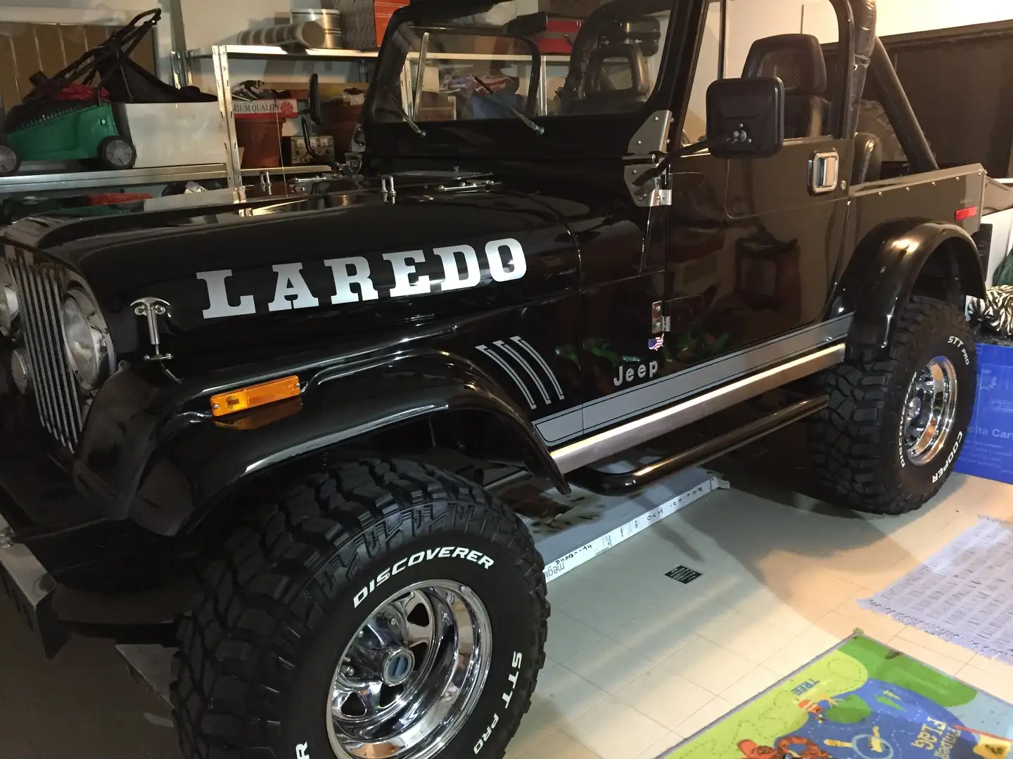 Jeep CJ-7 Laredo - 2