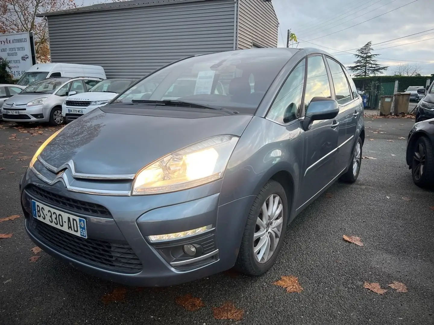 Citroen C4 Picasso 1.6 HDI 110CH FAP EXCLUSIVE Gris - 2
