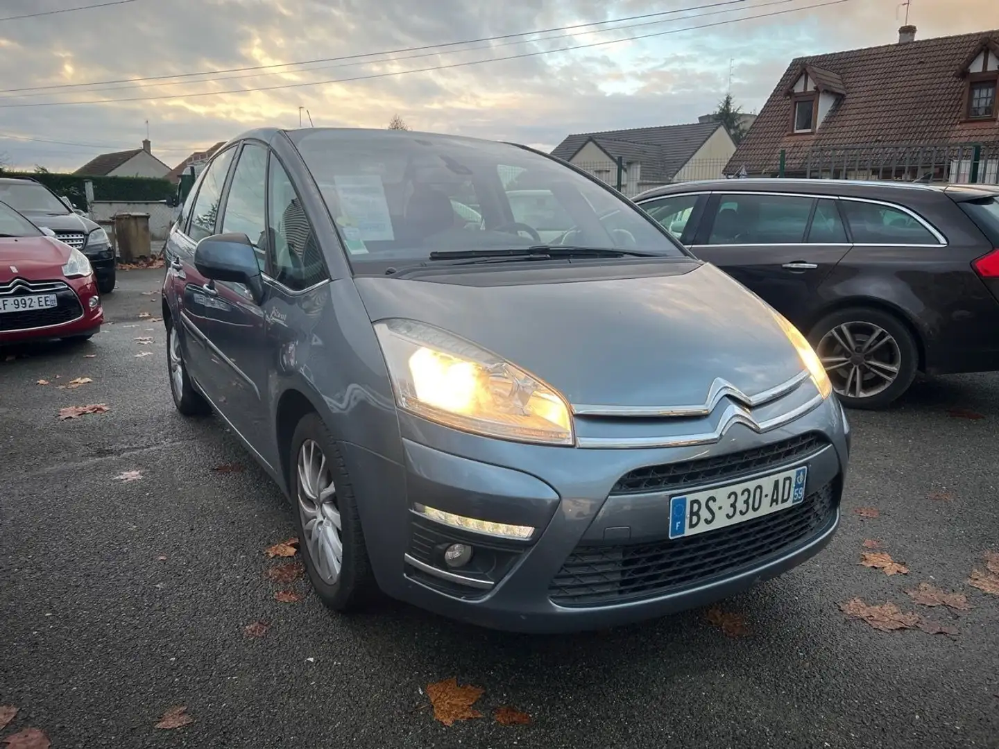 Citroen C4 Picasso 1.6 HDI 110CH FAP EXCLUSIVE Grau - 1