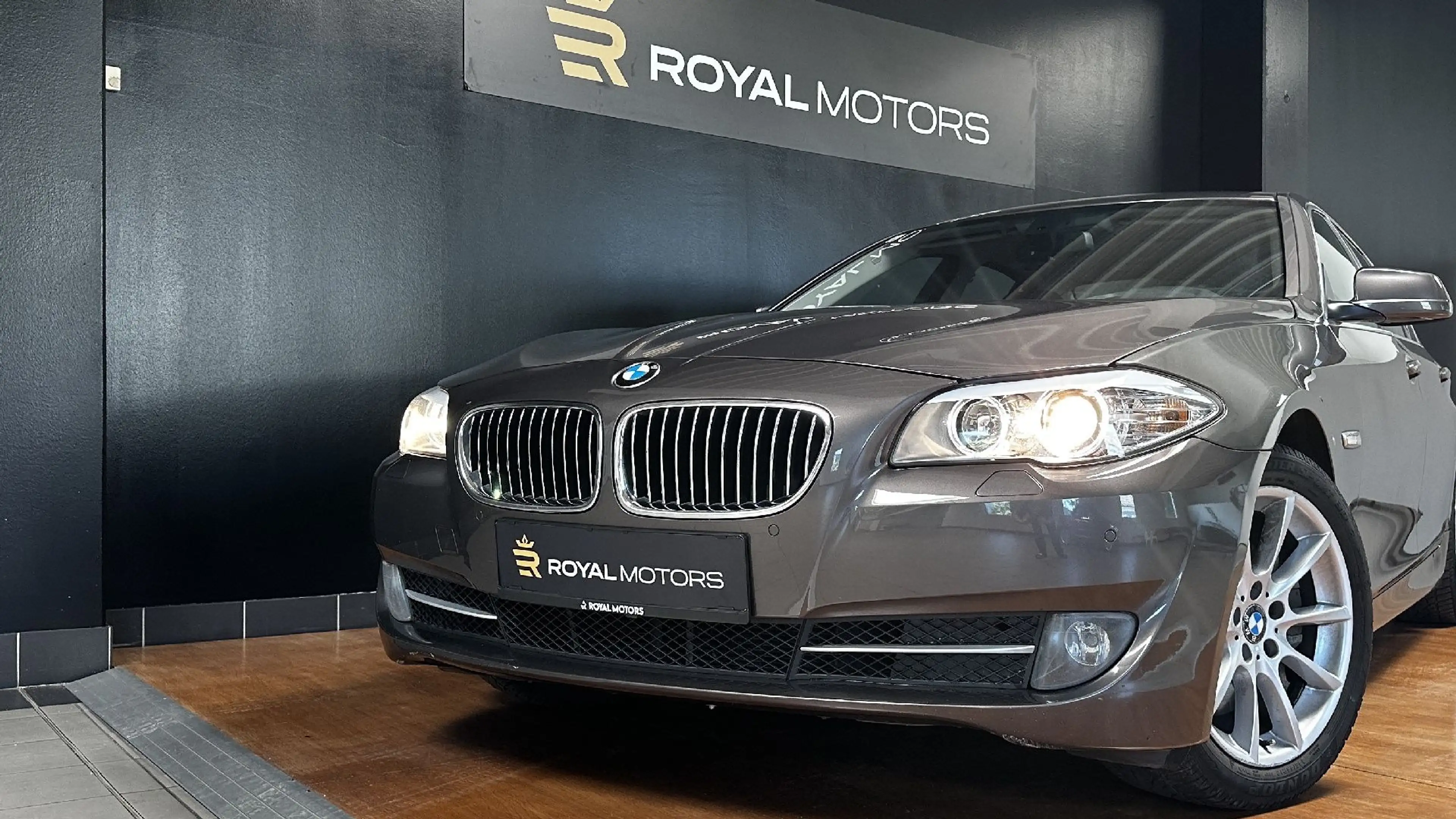 BMW 535 535d xDrive — photo 10