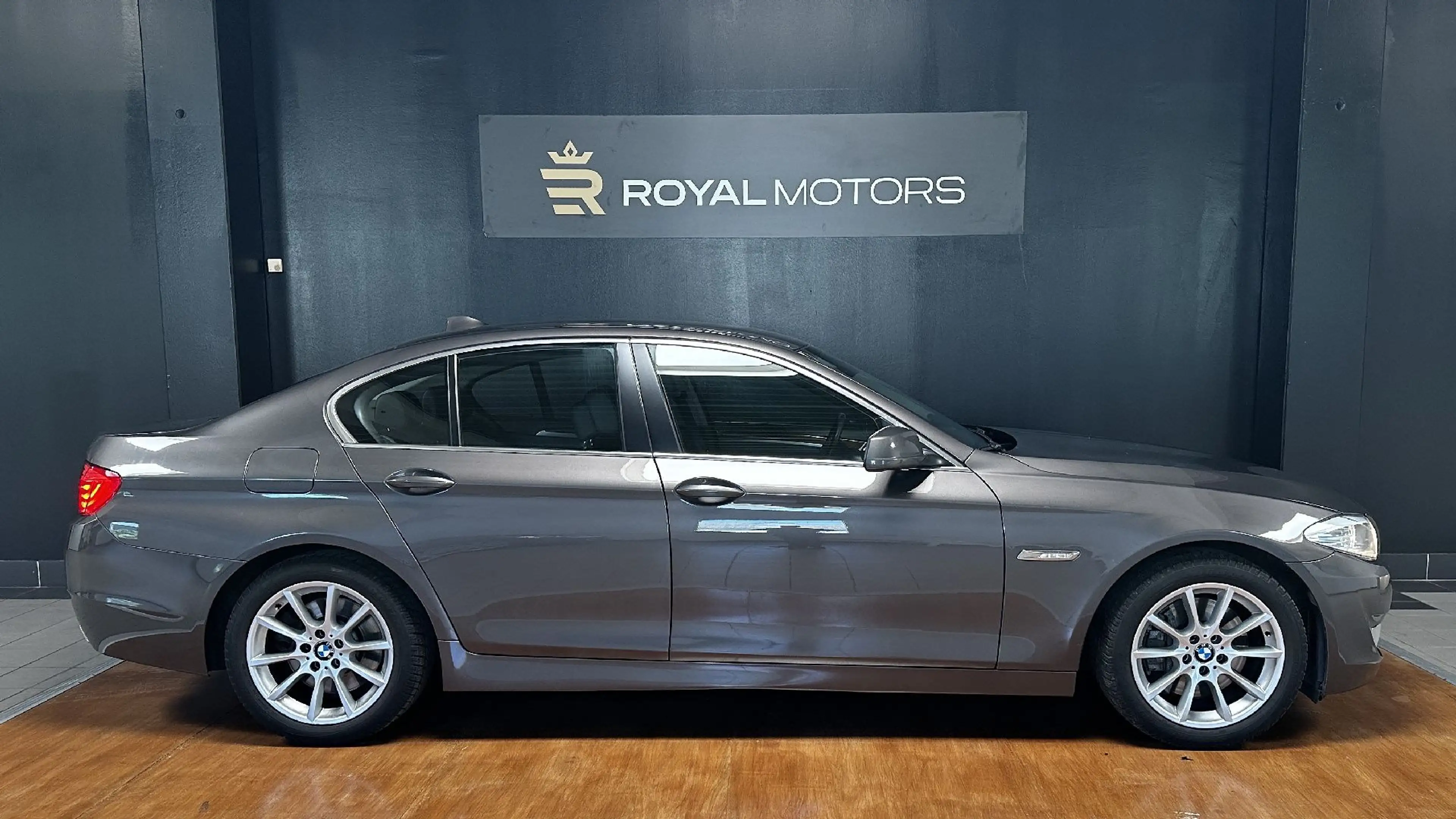 BMW 535 535d xDrive — photo 4